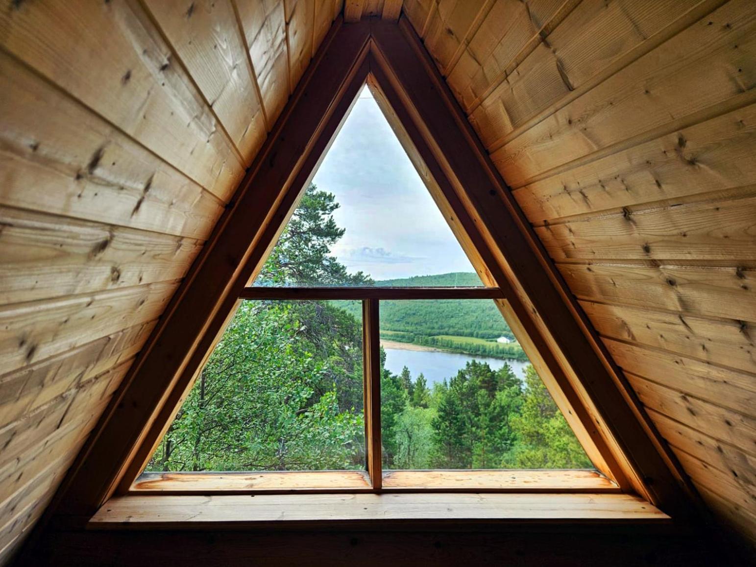 Manna Bb Hotel Karigasniemi Buitenkant foto