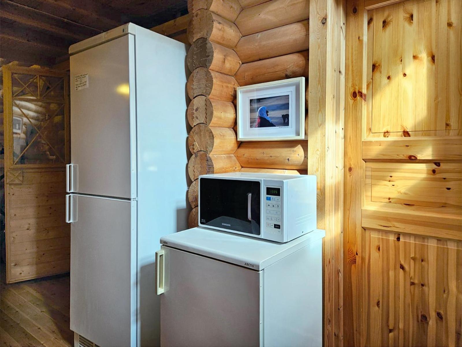 Manna Bb Hotel Karigasniemi Buitenkant foto